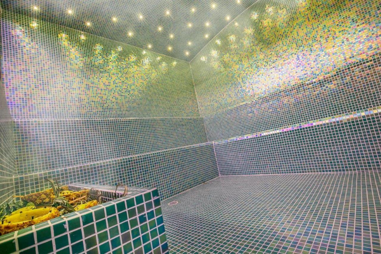 Hotel V1501 Pasto Eksteriør billede The interior of the steam room