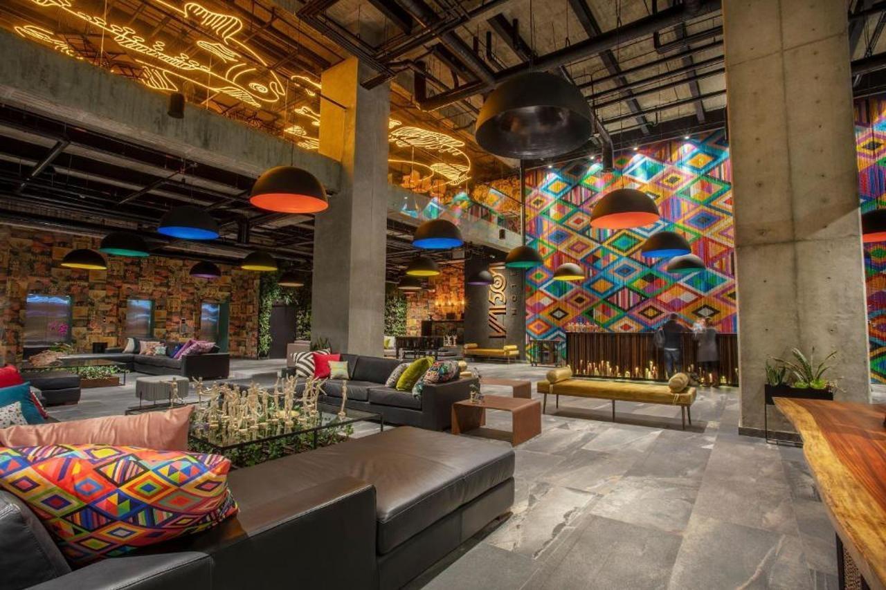 Hotel V1501 Pasto Eksteriør billede Interior of the Starbucks Reserve Roastery in Milan, Italy